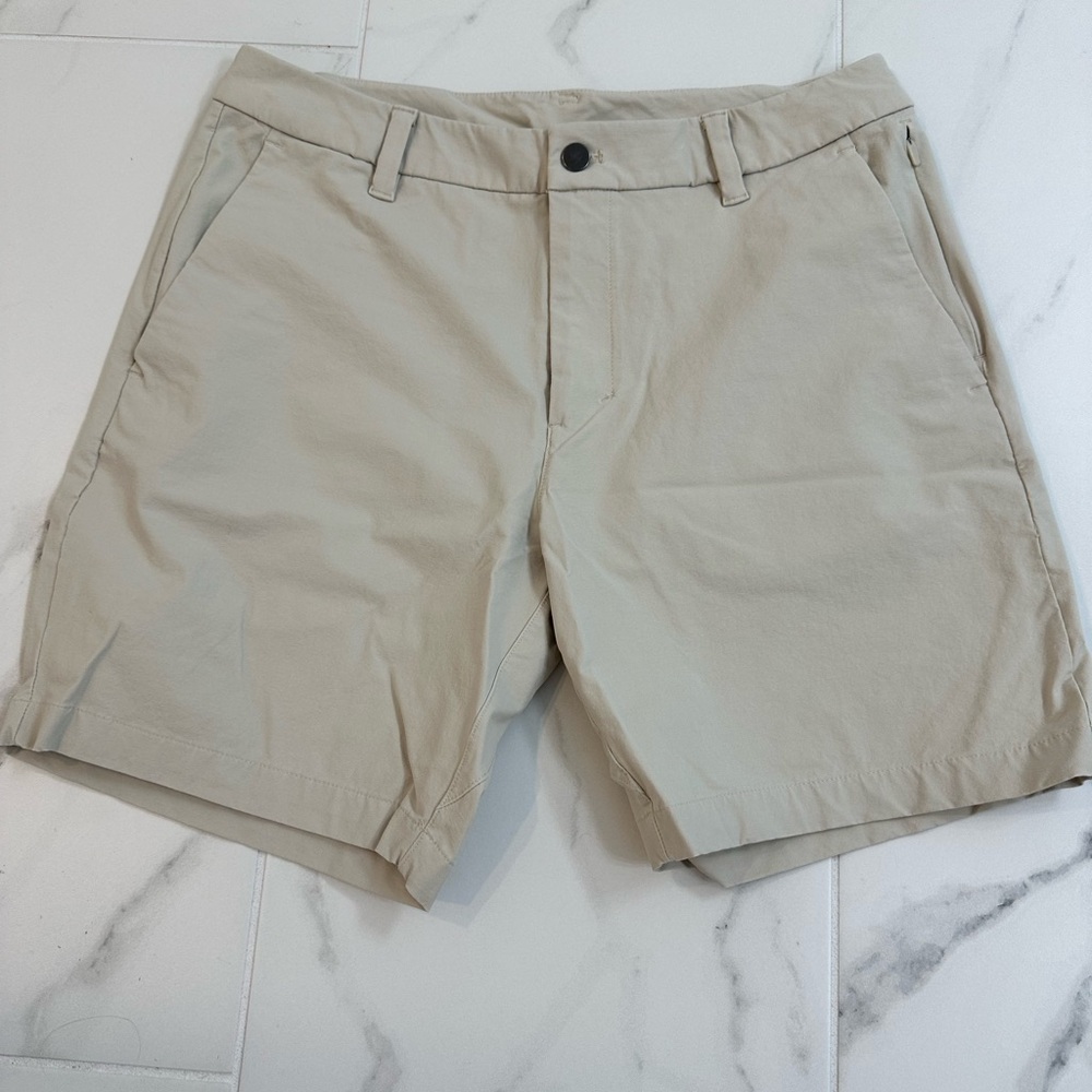 Lululemon Men's Classic Commission 7" Shorts